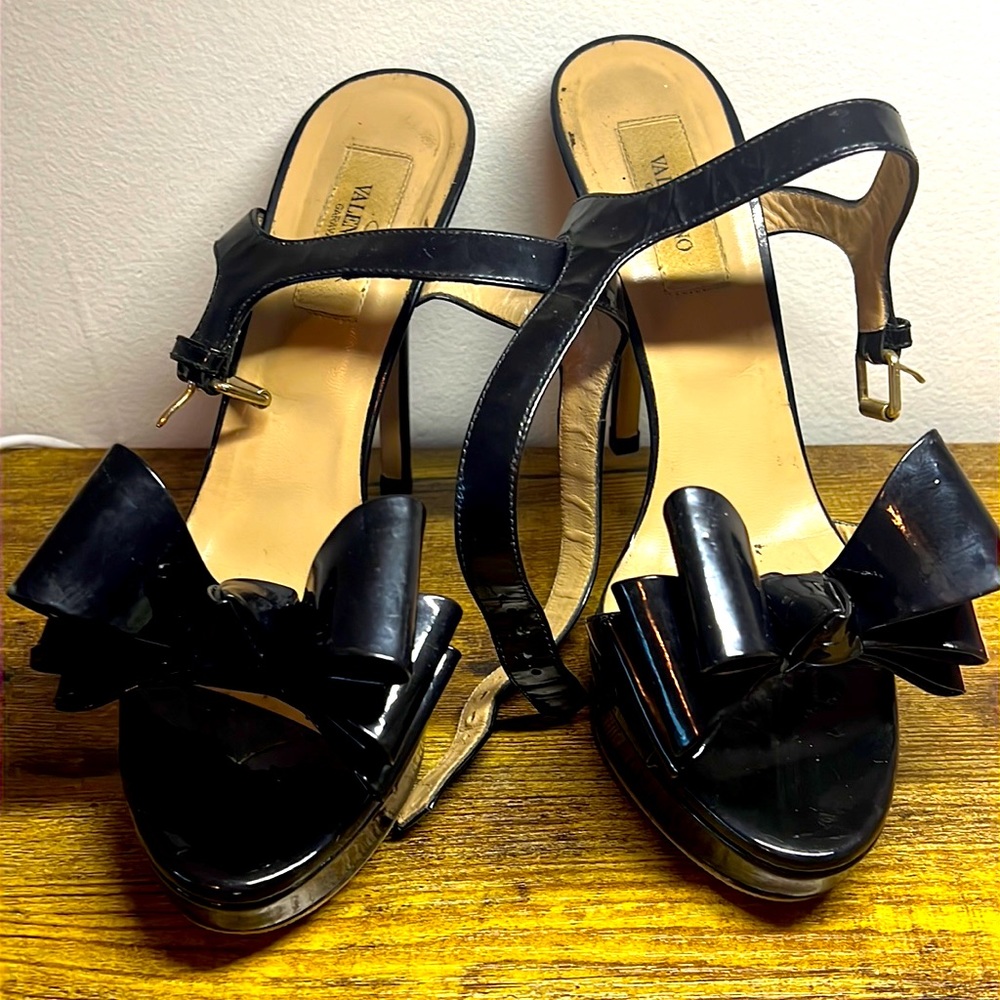 Hello Hello Hello Valetino - image 1